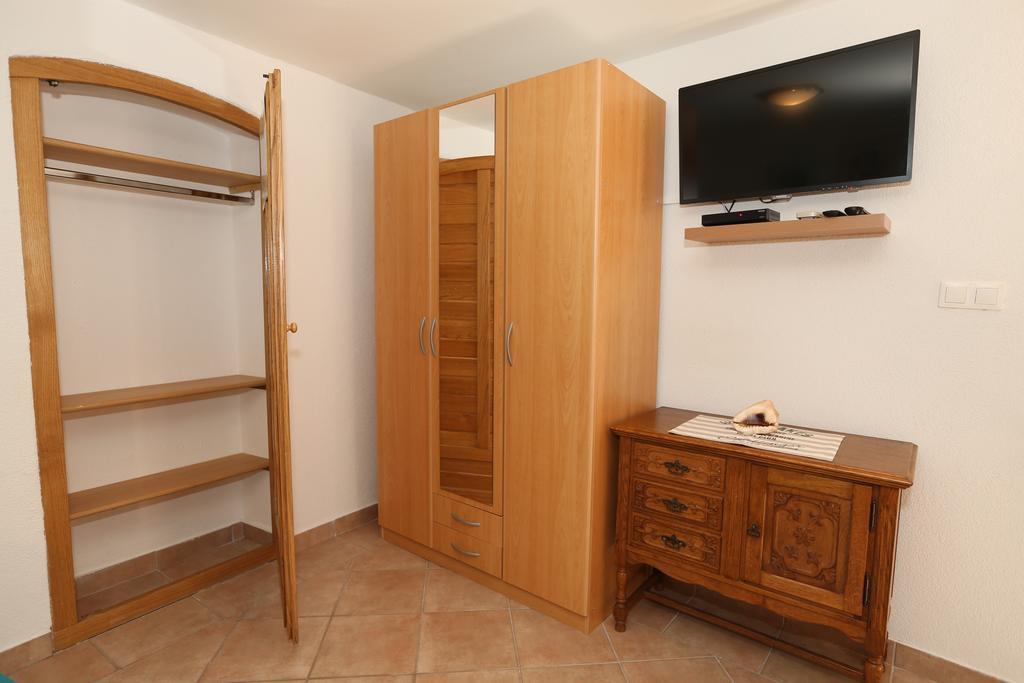 Studio Apartment Tea Baška Exterior foto